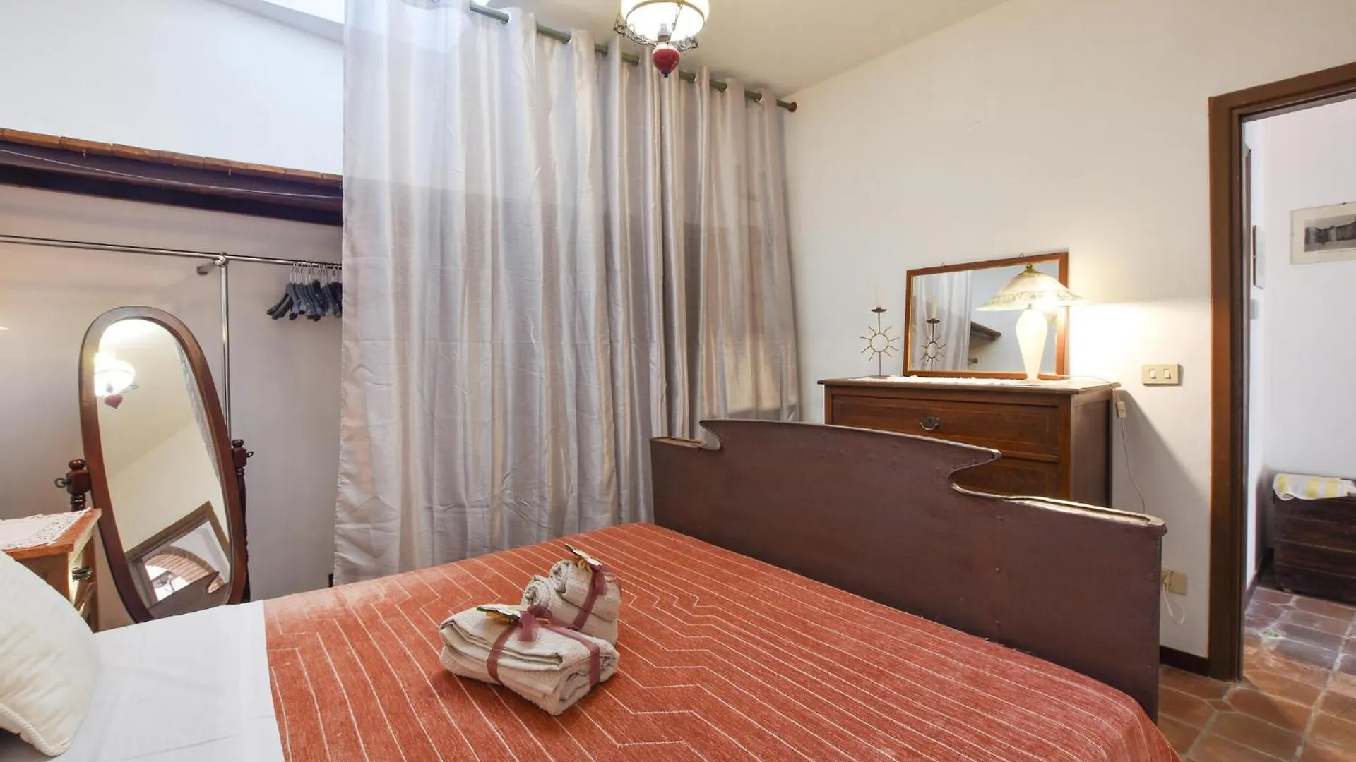 Lovely Home In Mascalucia With House Sea View 別荘